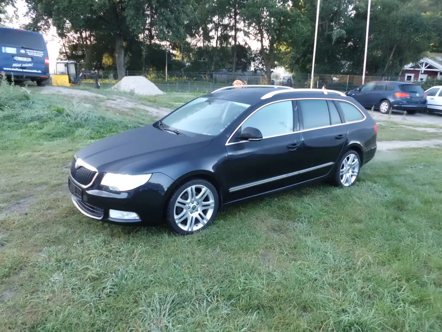 Skoda Superb Elegance Schwarz - 1