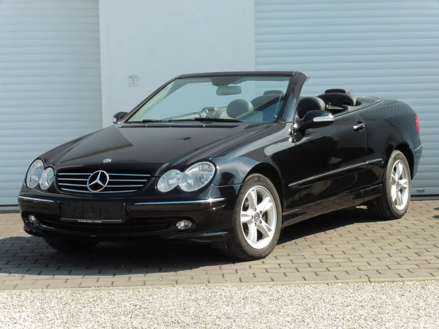 Mercedes-Benz CLK 200 K Cabrio AVANTGARDE 1-Hd Leder SHZ Klima Czarny - 1