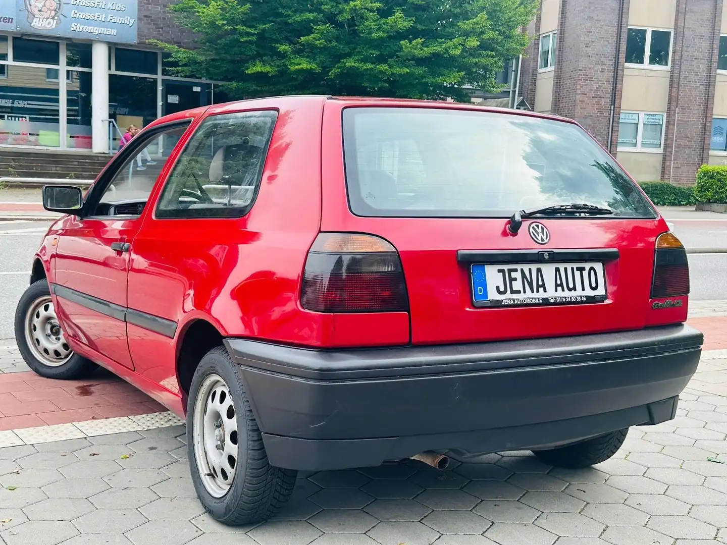 Volkswagen Golf 1.8 Automatik Tüv Neu Scheckheft von VW Rojo - 2