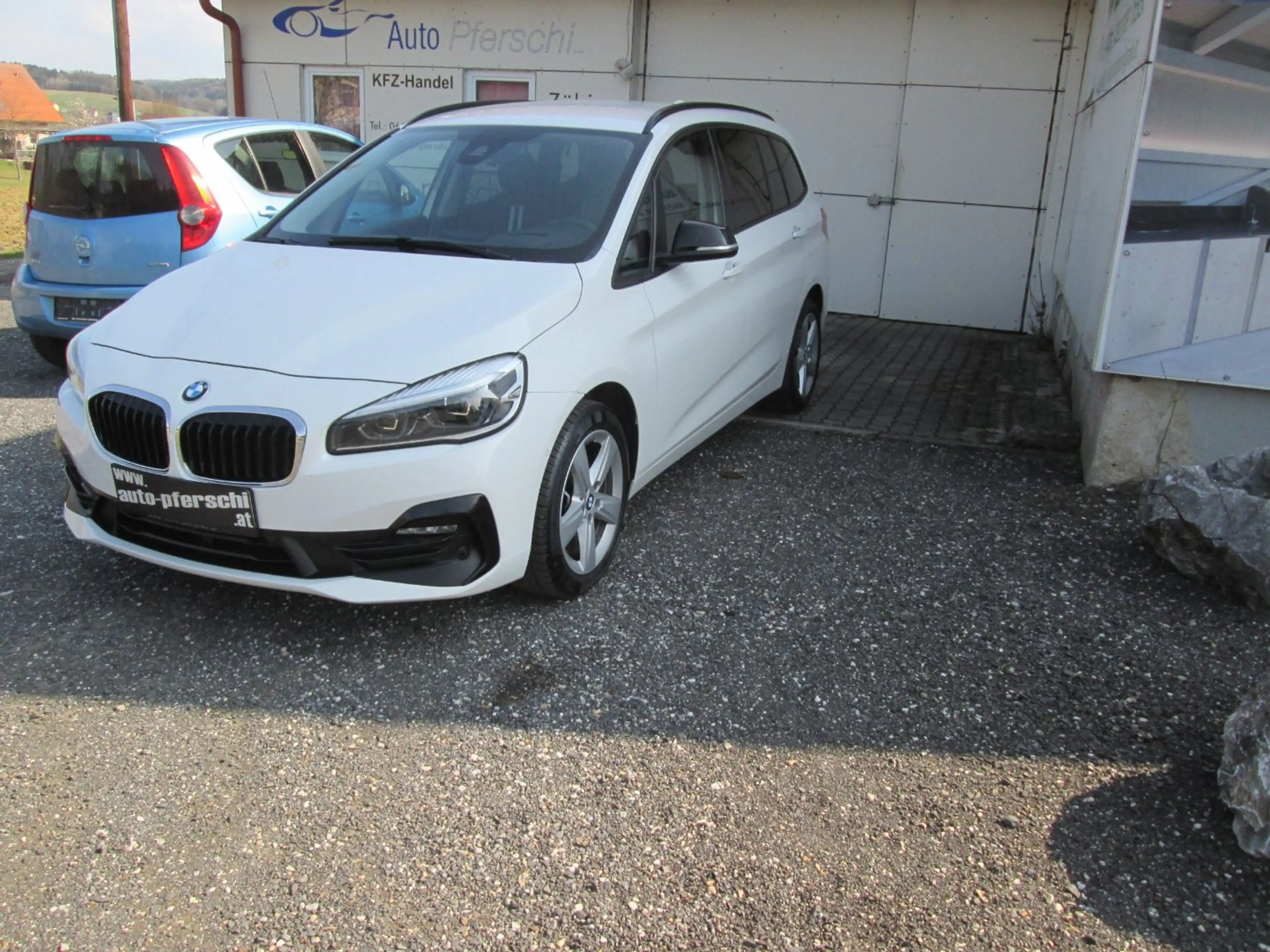BMW 218 Gran Tourer - 218d Sport Line — photo 2