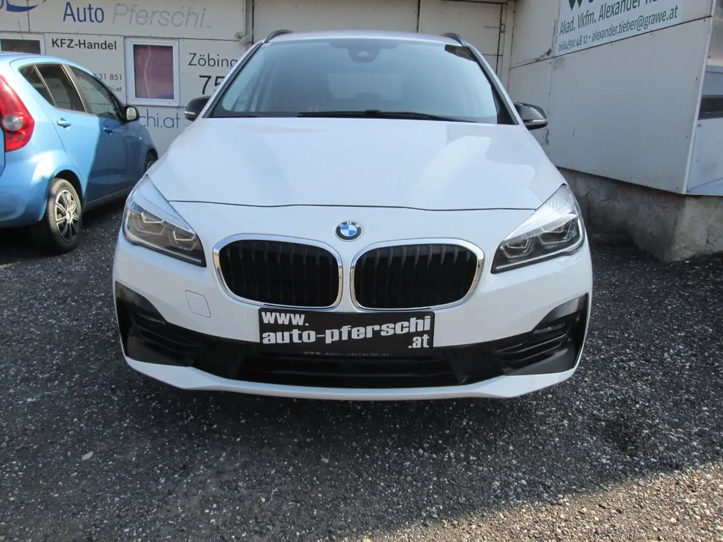 BMW 218 Gran Tourer - 218d Sport Line Weiß - 1
