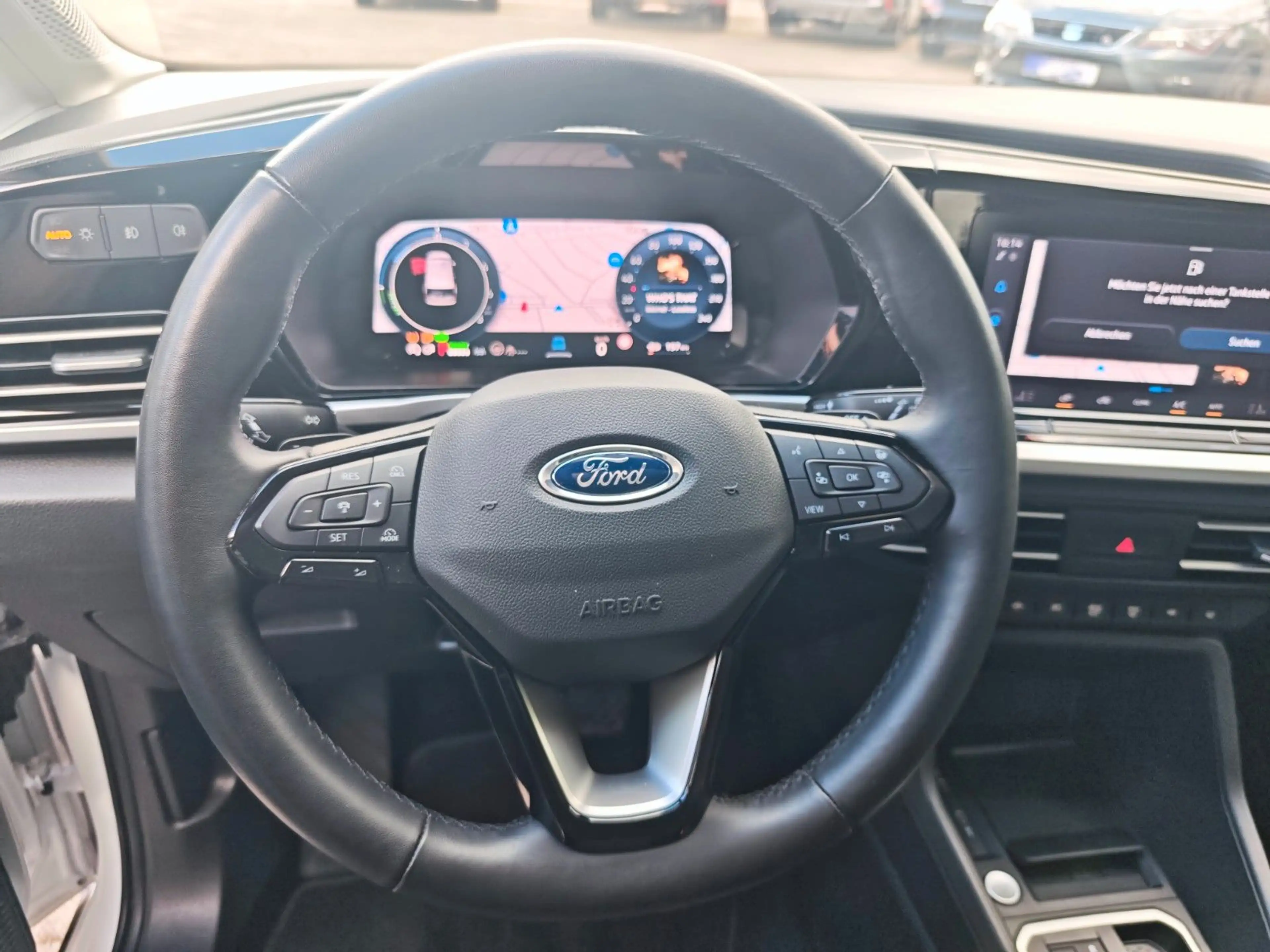 Ford Grand Tourneo Connect PHEV Active — photo 13