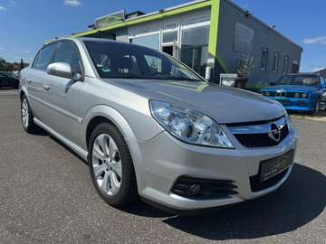 Edition Plus-Teileder-Klimaautomatik-1 Hand.