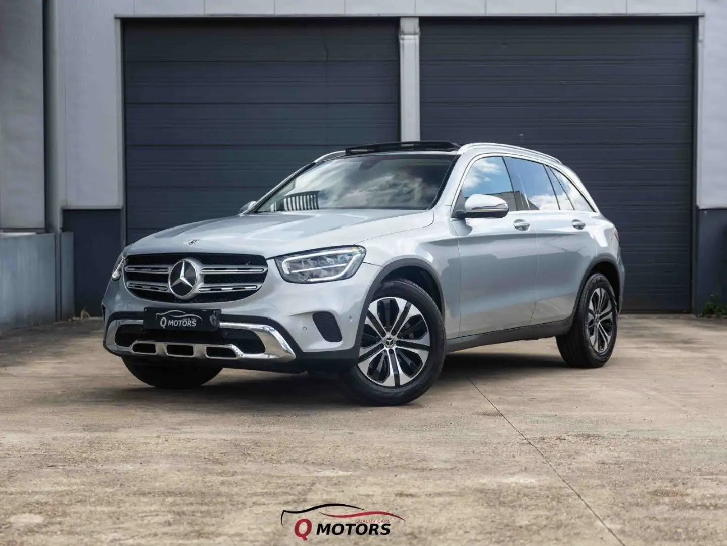 Mercedes-Benz GLC 220 GLC 220 d 4Matic-LED-CAM-PANO-1 OWNER Argintiu - 1