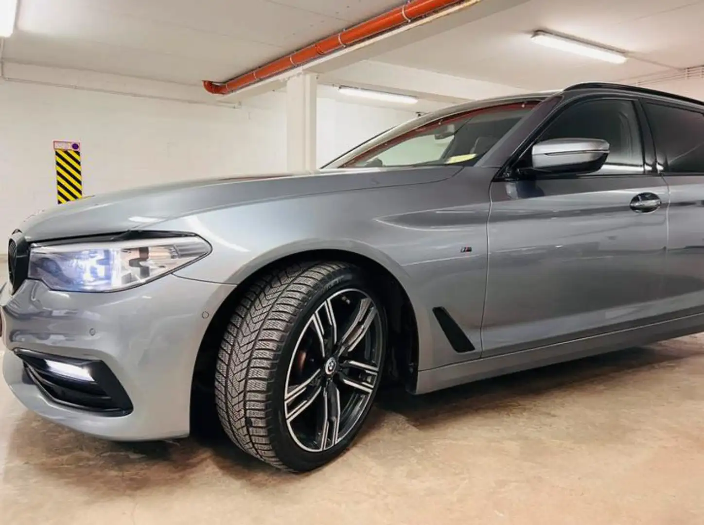 BMW 520 520d xDrive Touring Aut. Sport Line - 1