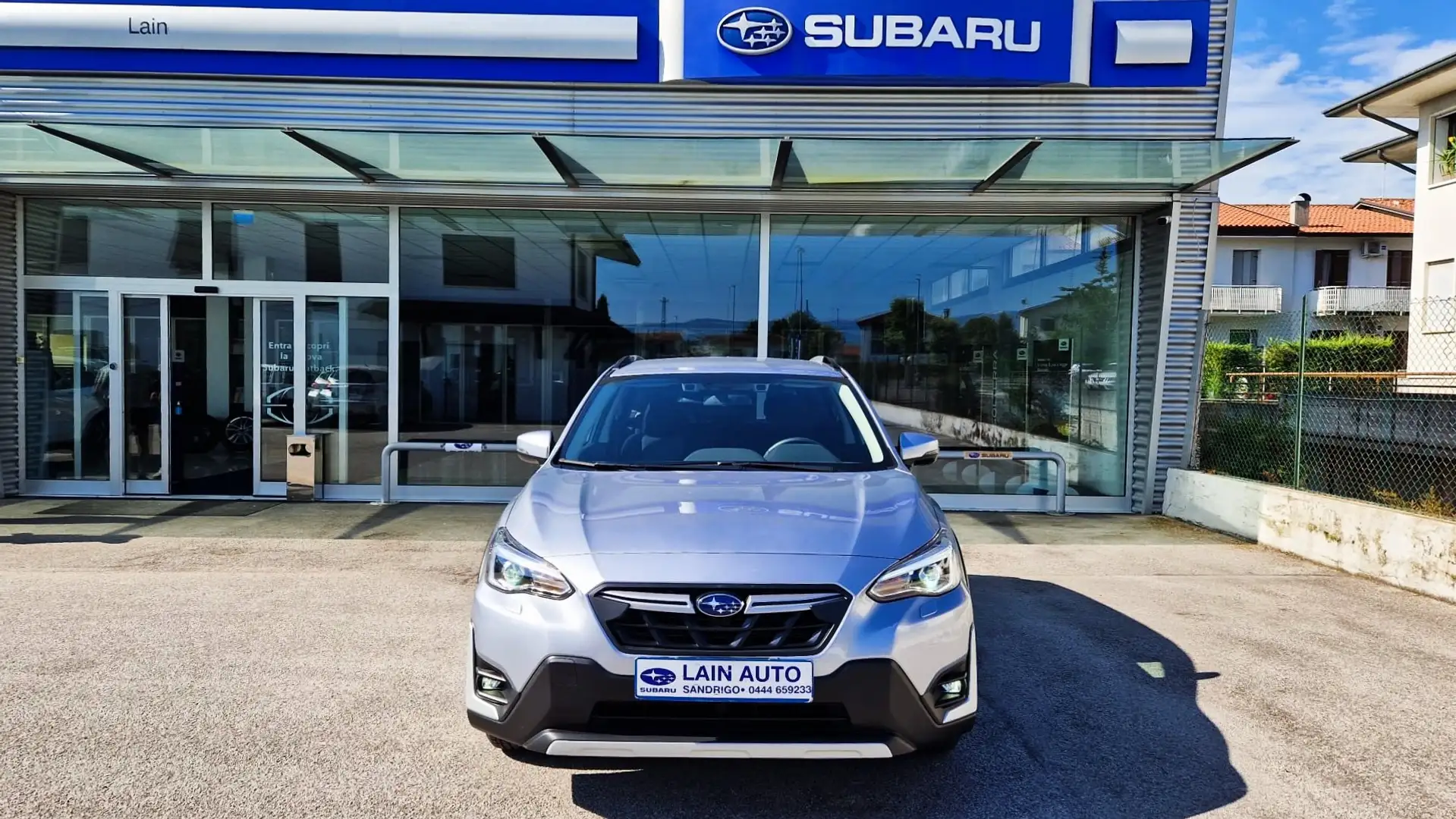 Subaru XV 2.0i CVT eBoxer 4dventure 4x4 Argento - 2