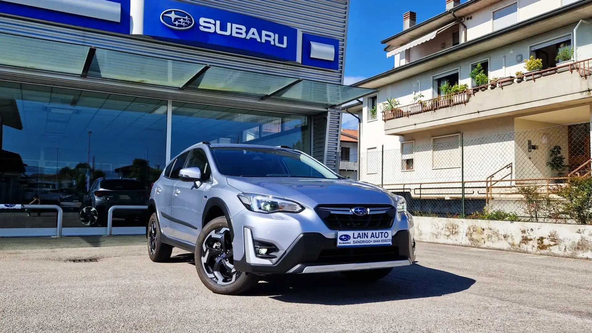 Subaru XV 2.0i CVT eBoxer 4dventure 4x4 Argento - 1