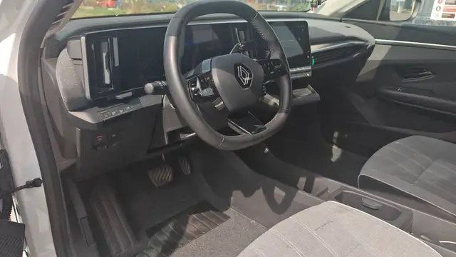 Renault Megane view 8