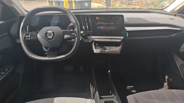 Renault Megane view 11