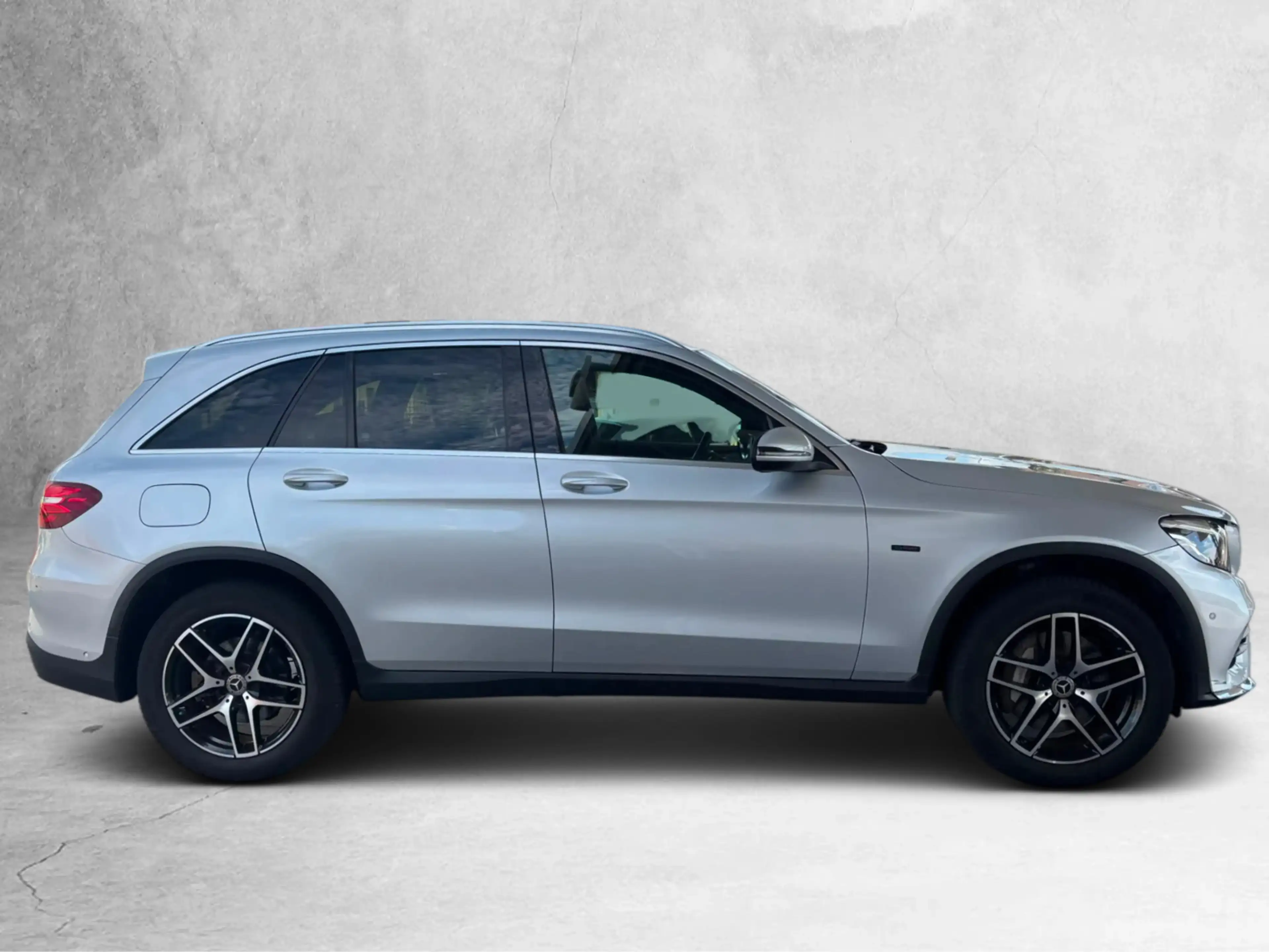 Mercedes-Benz GLC 350 350e AMG 4MATIC(Dealer OndH, Burmester, Head-up, N — photo 4