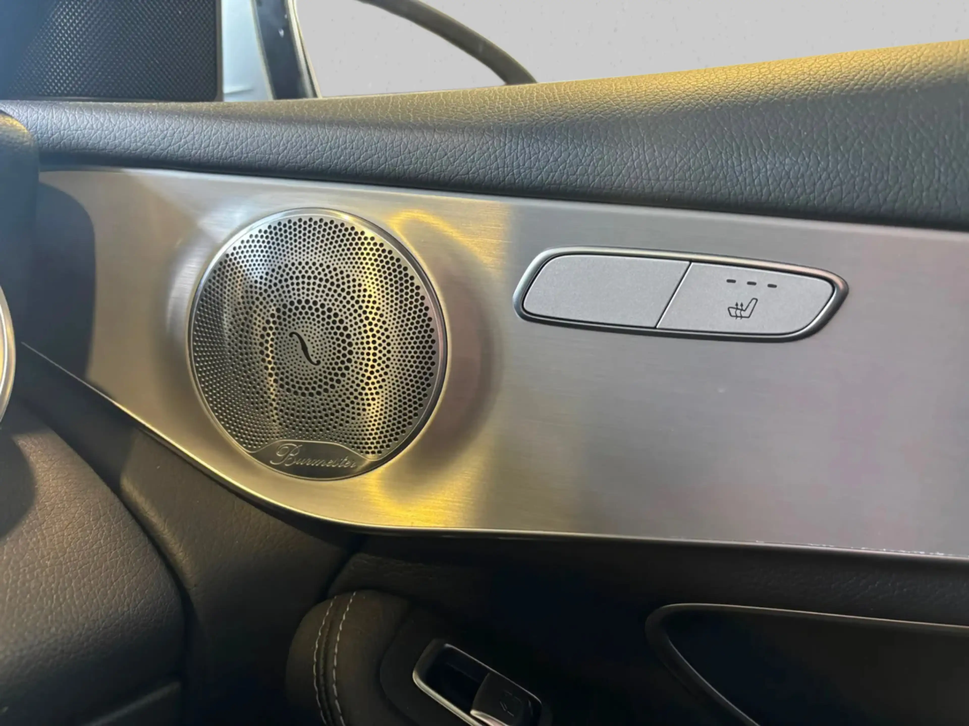 Mercedes-Benz GLC 350 350e AMG 4MATIC(Dealer OndH, Burmester, Head-up, N — photo 8