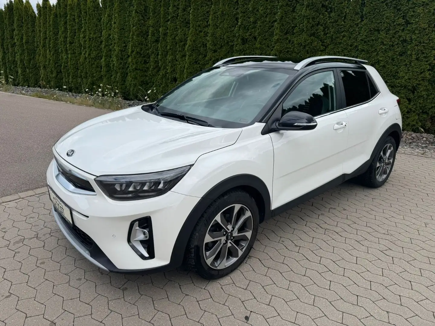 Kia Stonic 1.0 T-GDI DCT Spirit *Navi*ACC*LED* Wit - 1