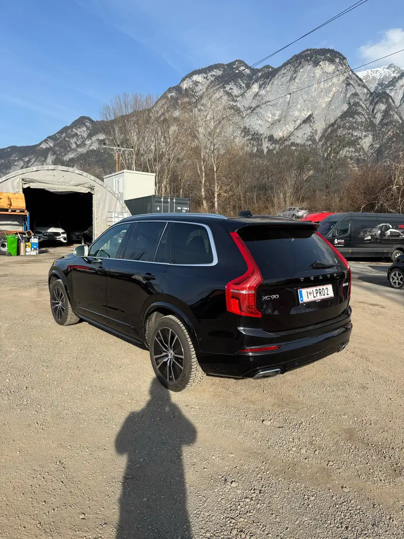 Volvo XC90 XC90 D5 AWD R-Design R-Design Schwarz - 2