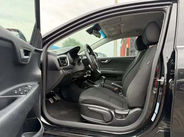 Kia Rio view 7