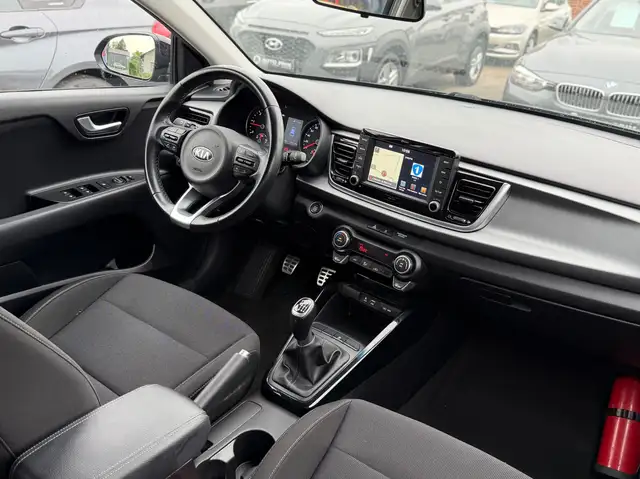 Kia Rio view 13