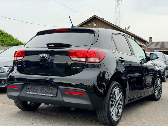 Kia Rio view 4