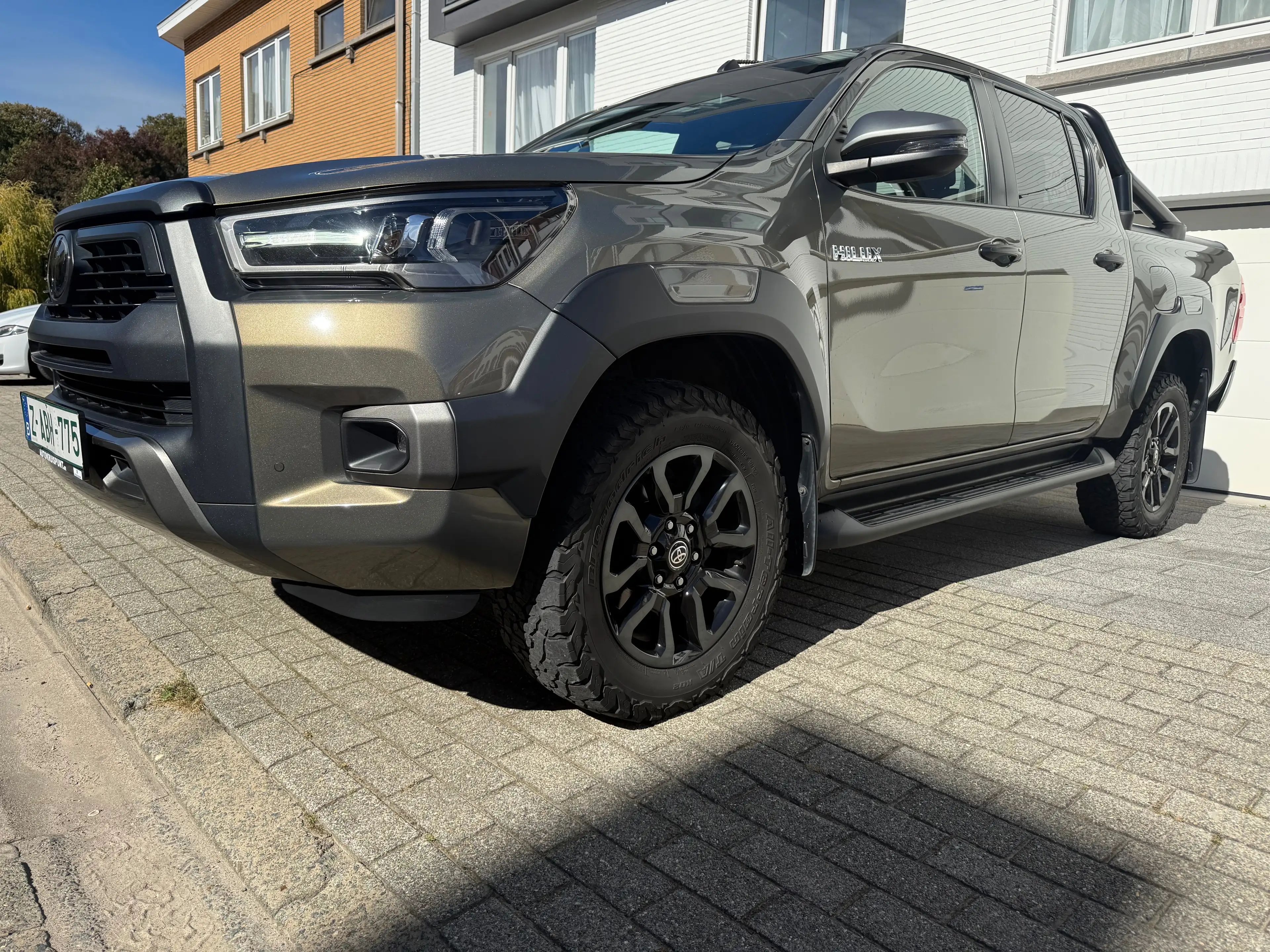 Toyota Hilux 2.8 D-4D Invincible neuf!! 115000km garantie CT ✅ full options carnet d’entretien complet — photo 9