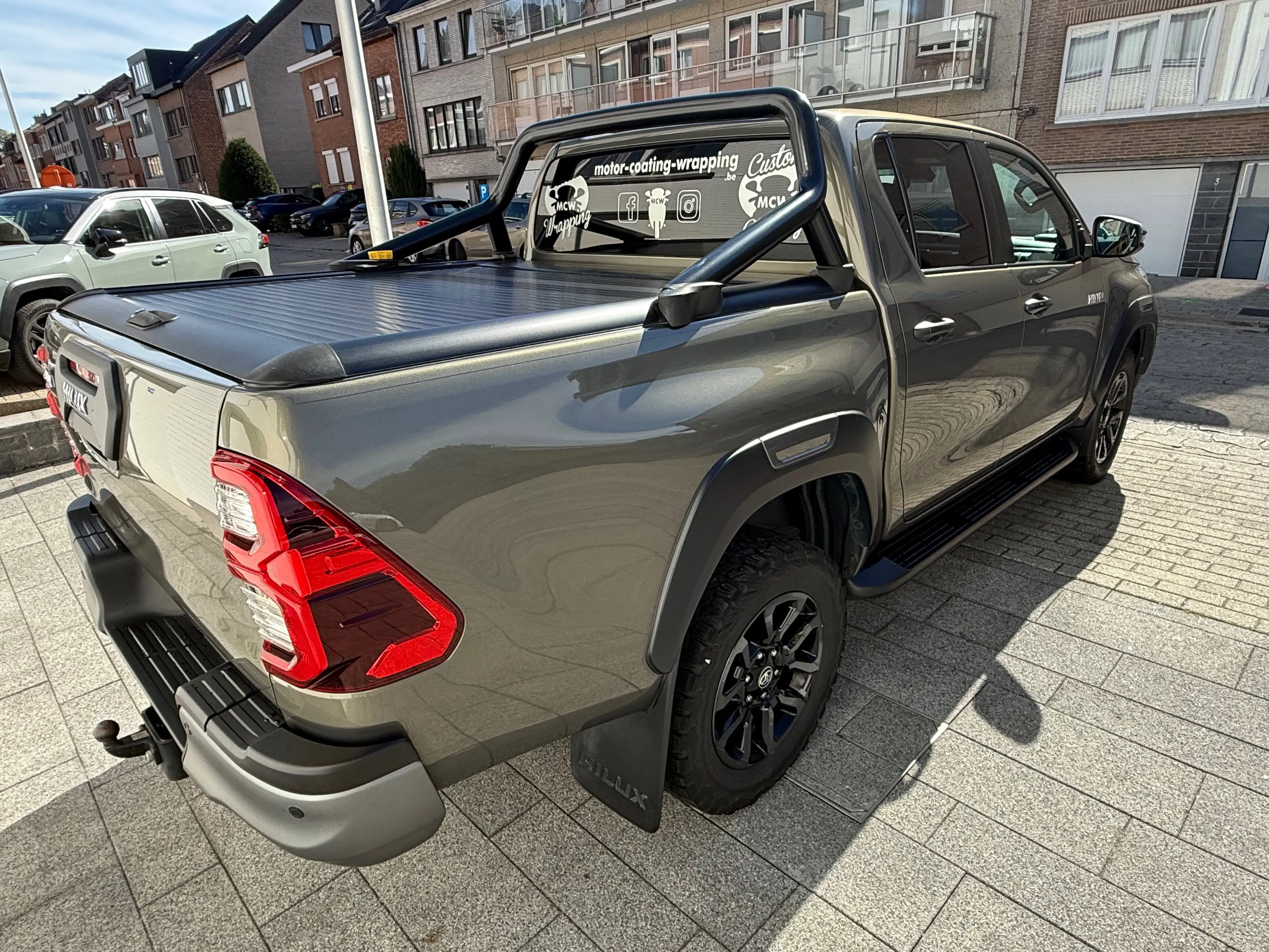 Toyota Hilux 2.8 D-4D Invincible neuf!! 115000km garantie CT ✅ full options carnet d’entretien complet — photo 5