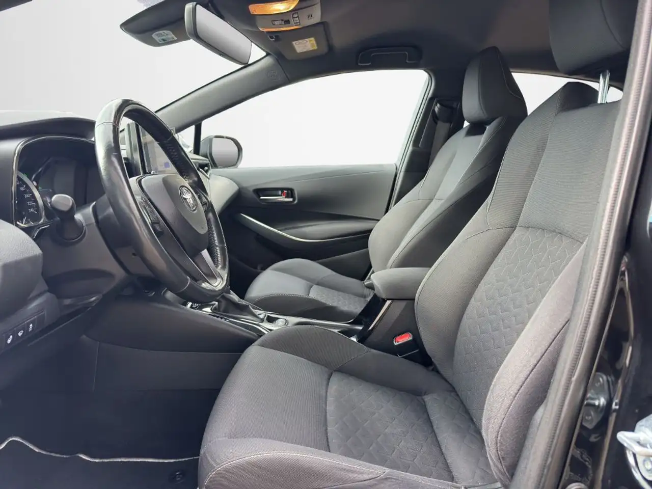 Toyota Corolla Citadine 5 portes — photo 9 sur 17