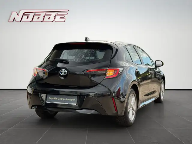 Toyota Corolla view 5