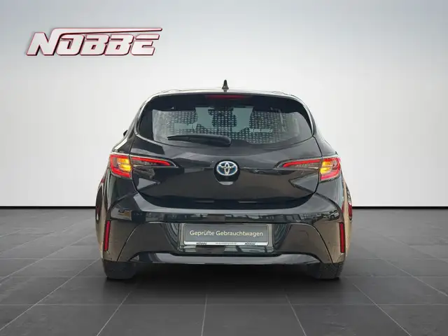 Toyota Corolla view 4