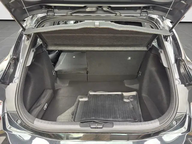 Toyota Corolla view 16