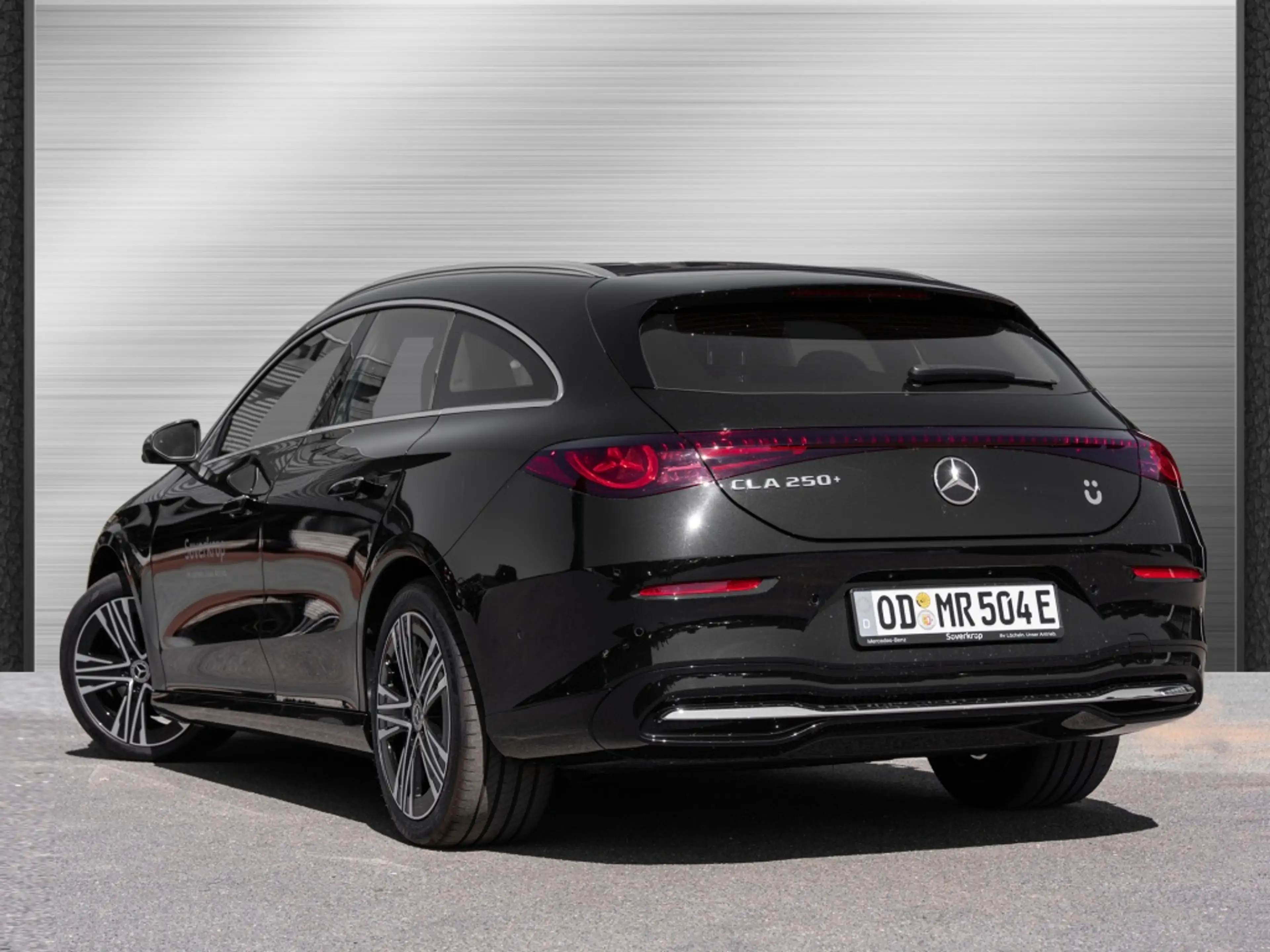 Mercedes-Benz CLA 250 + Shooting Brake mit EQ Technologie MEMO — photo 2