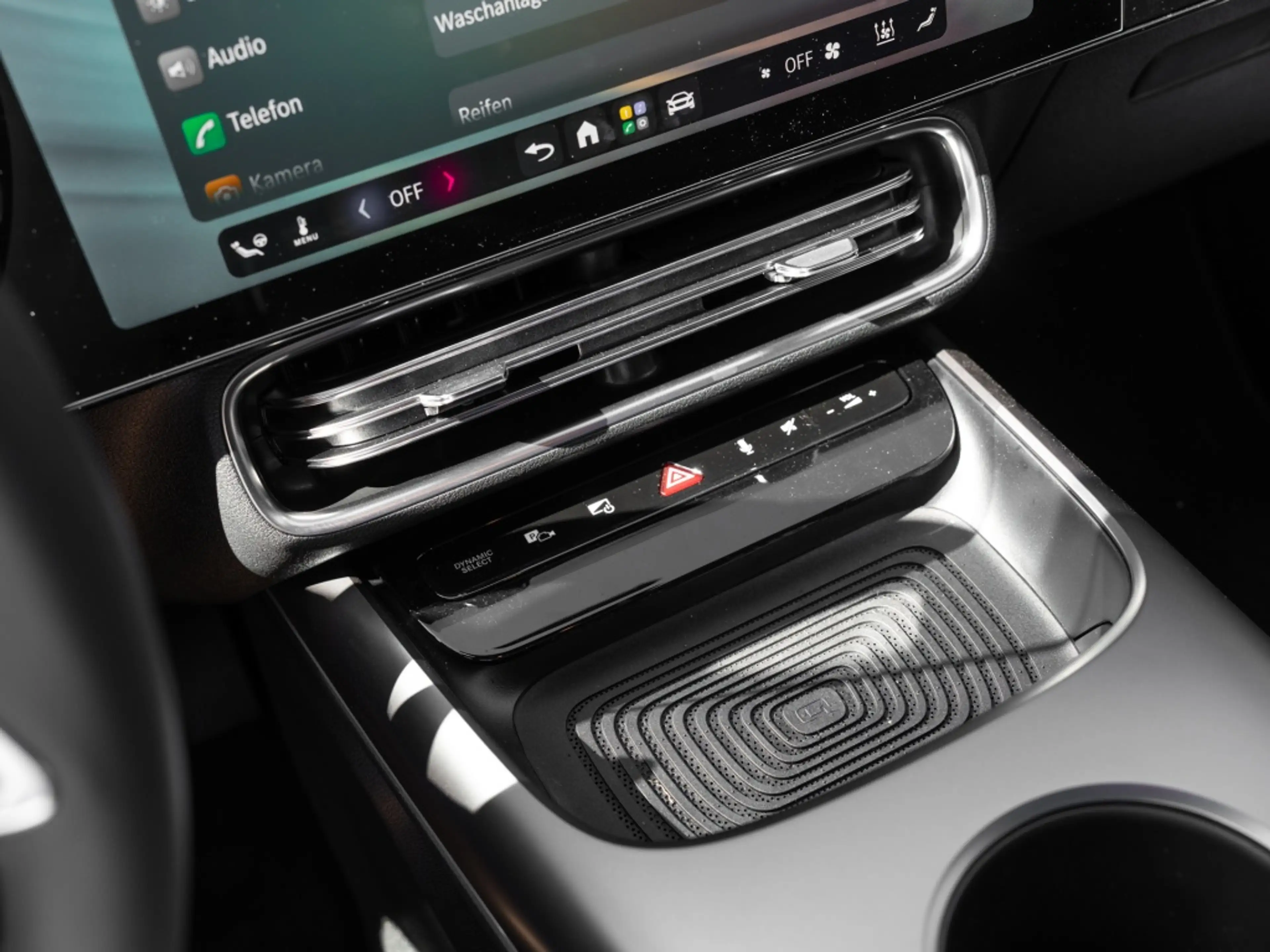 Mercedes-Benz CLA 250 + Shooting Brake mit EQ Technologie MEMO — photo 11