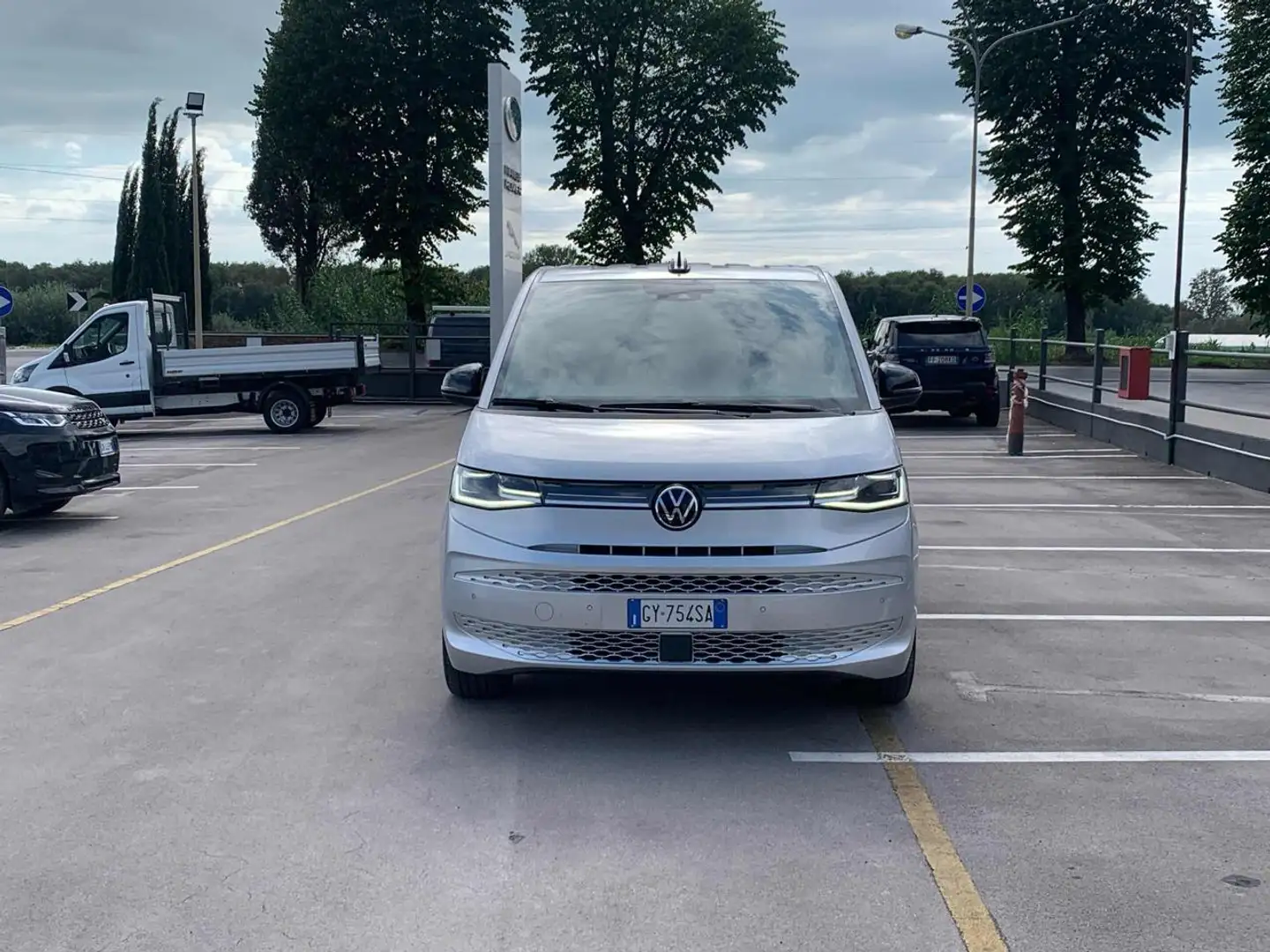 Volkswagen Multivan 2.0 TDI 150CV DSG Style Argento - 1