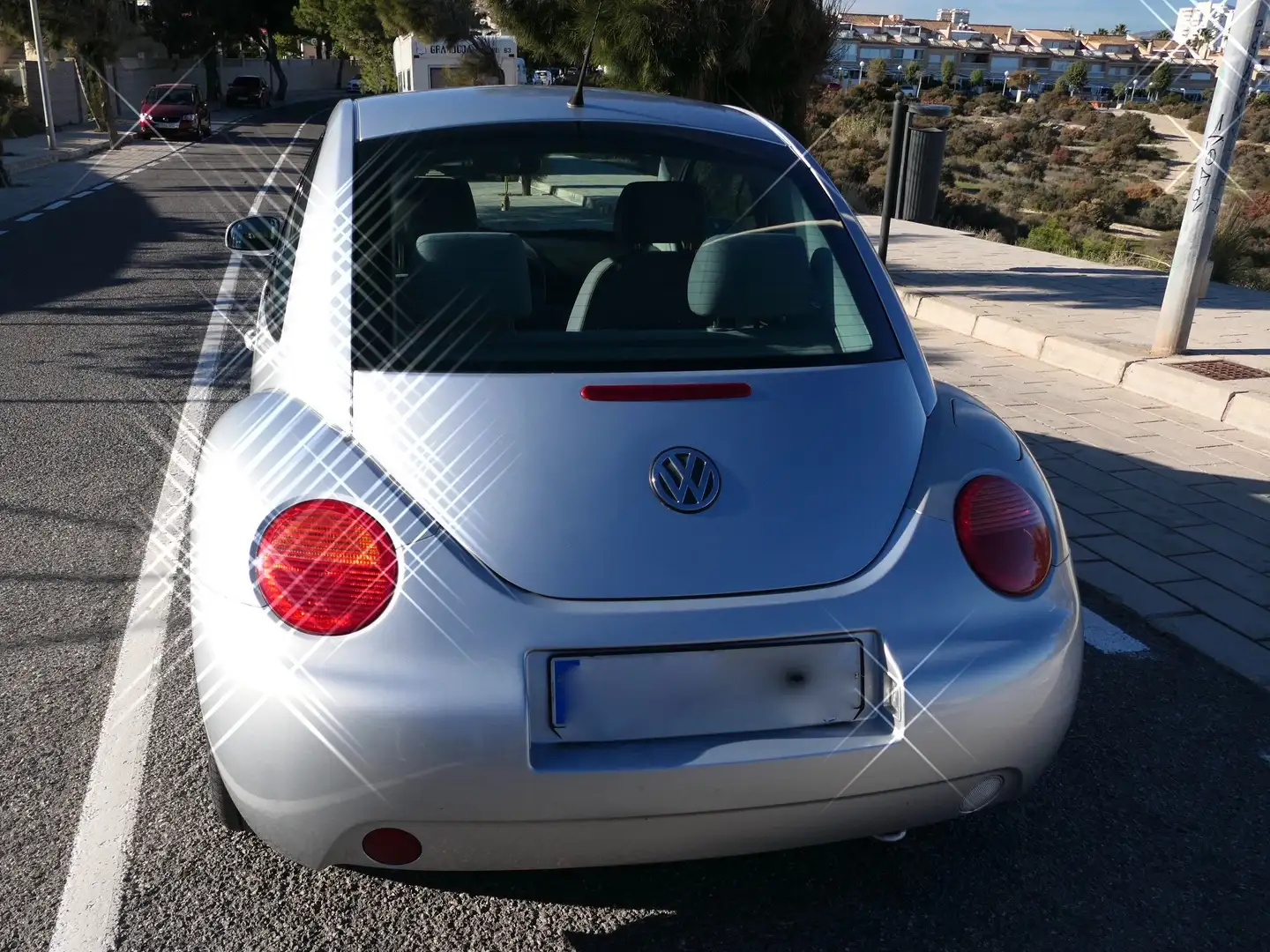 Volkswagen New Beetle 1.6 Aut. Grau - 2