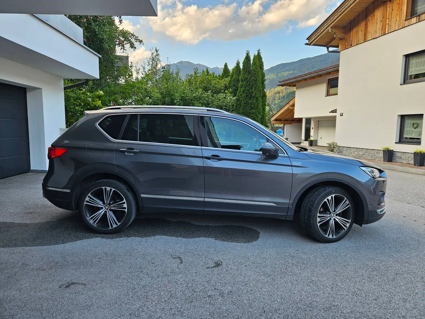 SEAT Tarraco Tarraco 1,5 TSI ACT Xcellence Xcellence Grau - 2