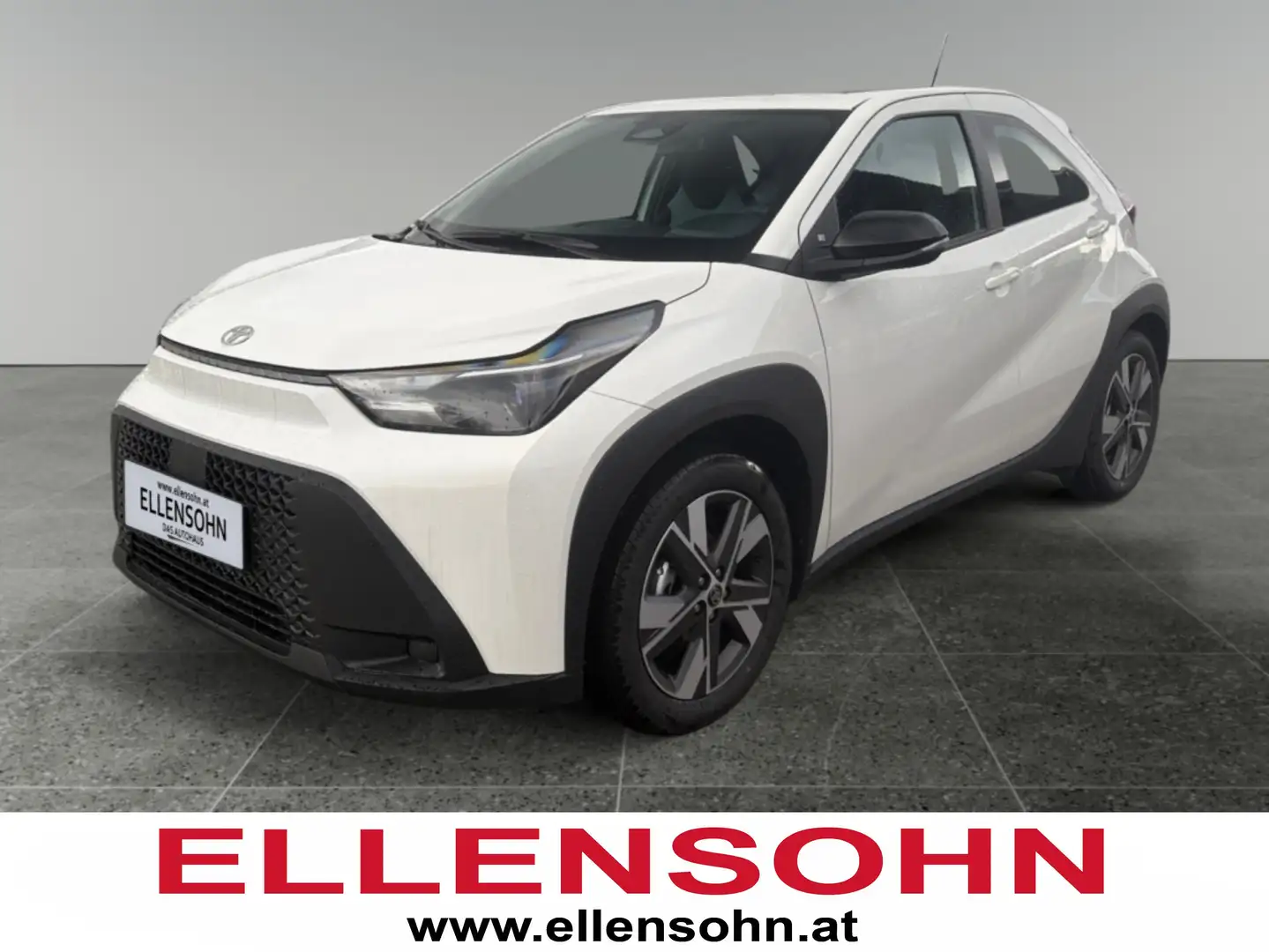 Toyota Aygo X 1,5 l Active CVT Weiß - 1