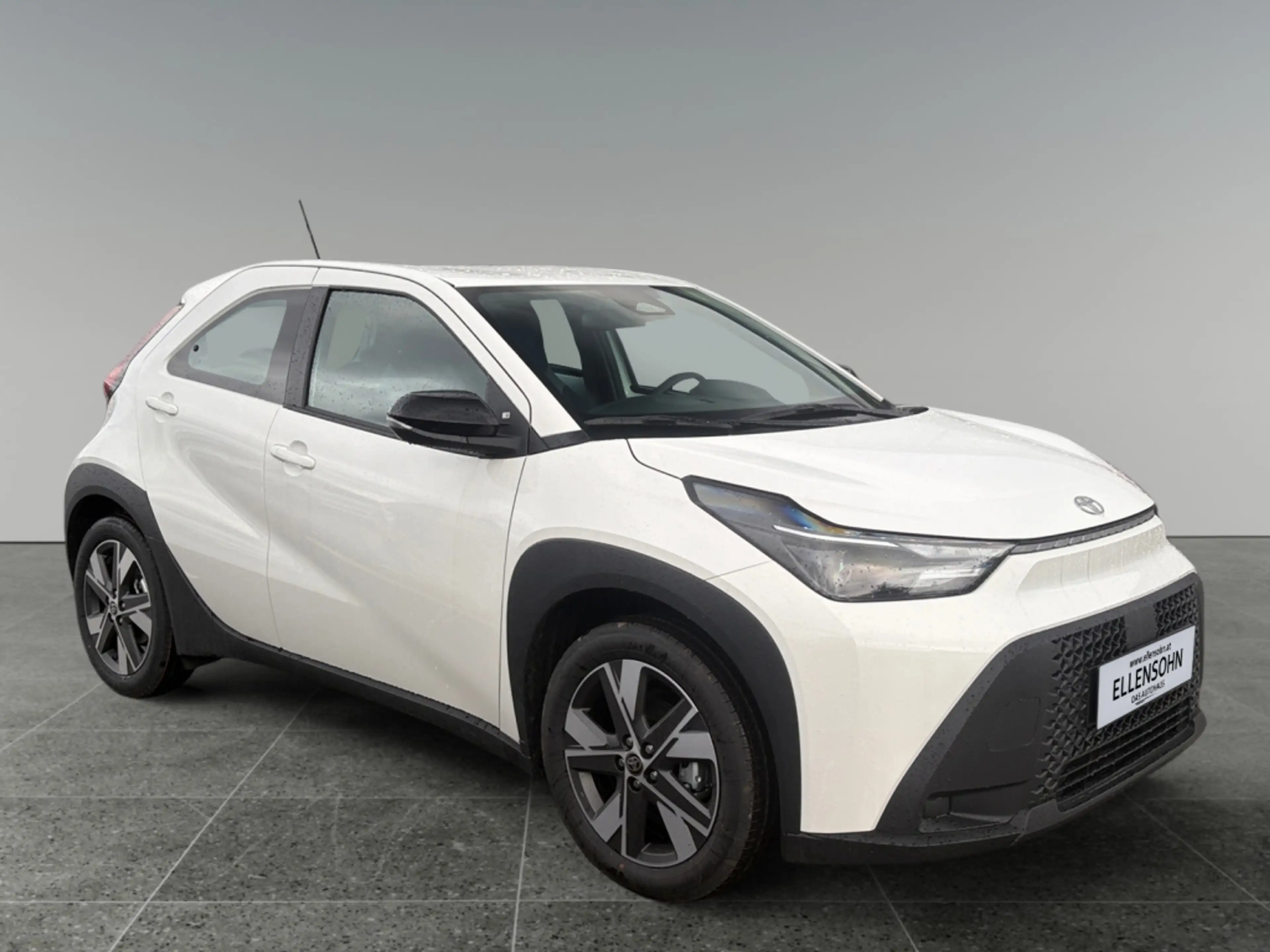 Toyota Aygo X 1,5 l Active CVT — photo 7