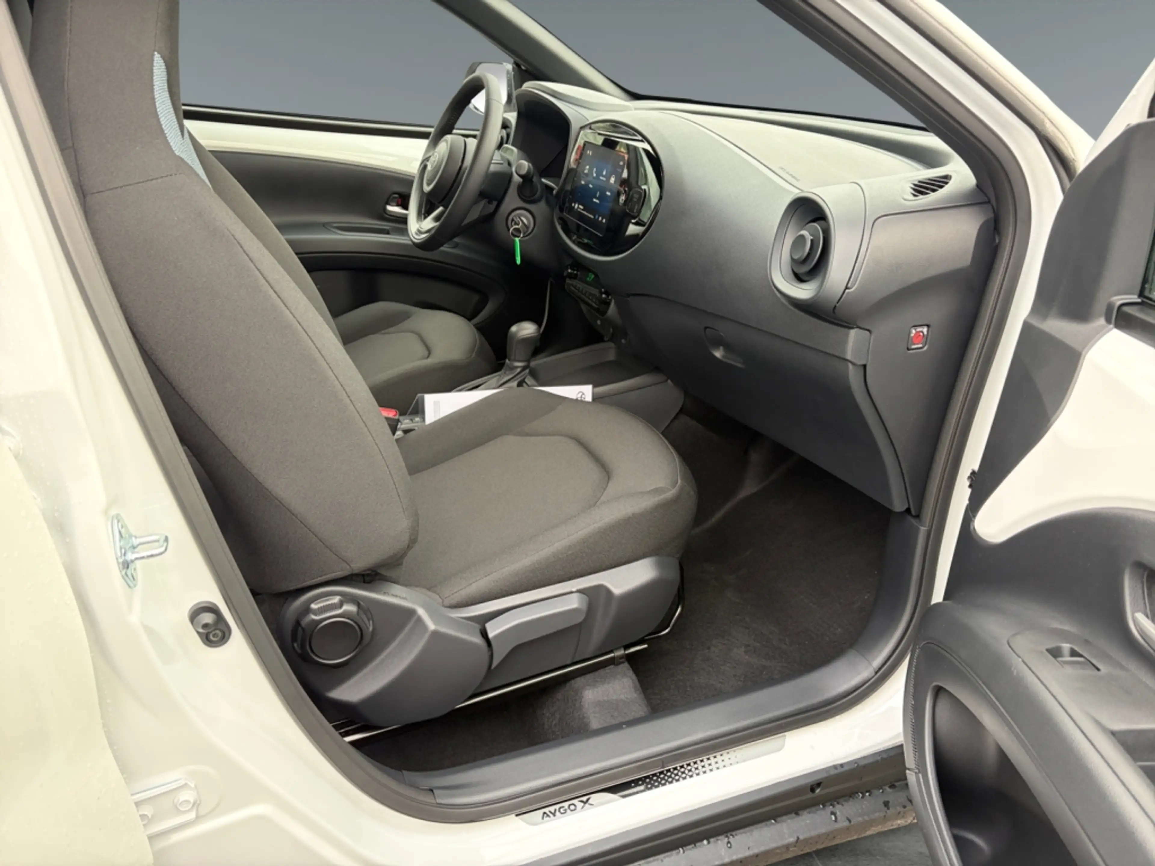 Toyota Aygo X 1,5 l Active CVT — photo 12