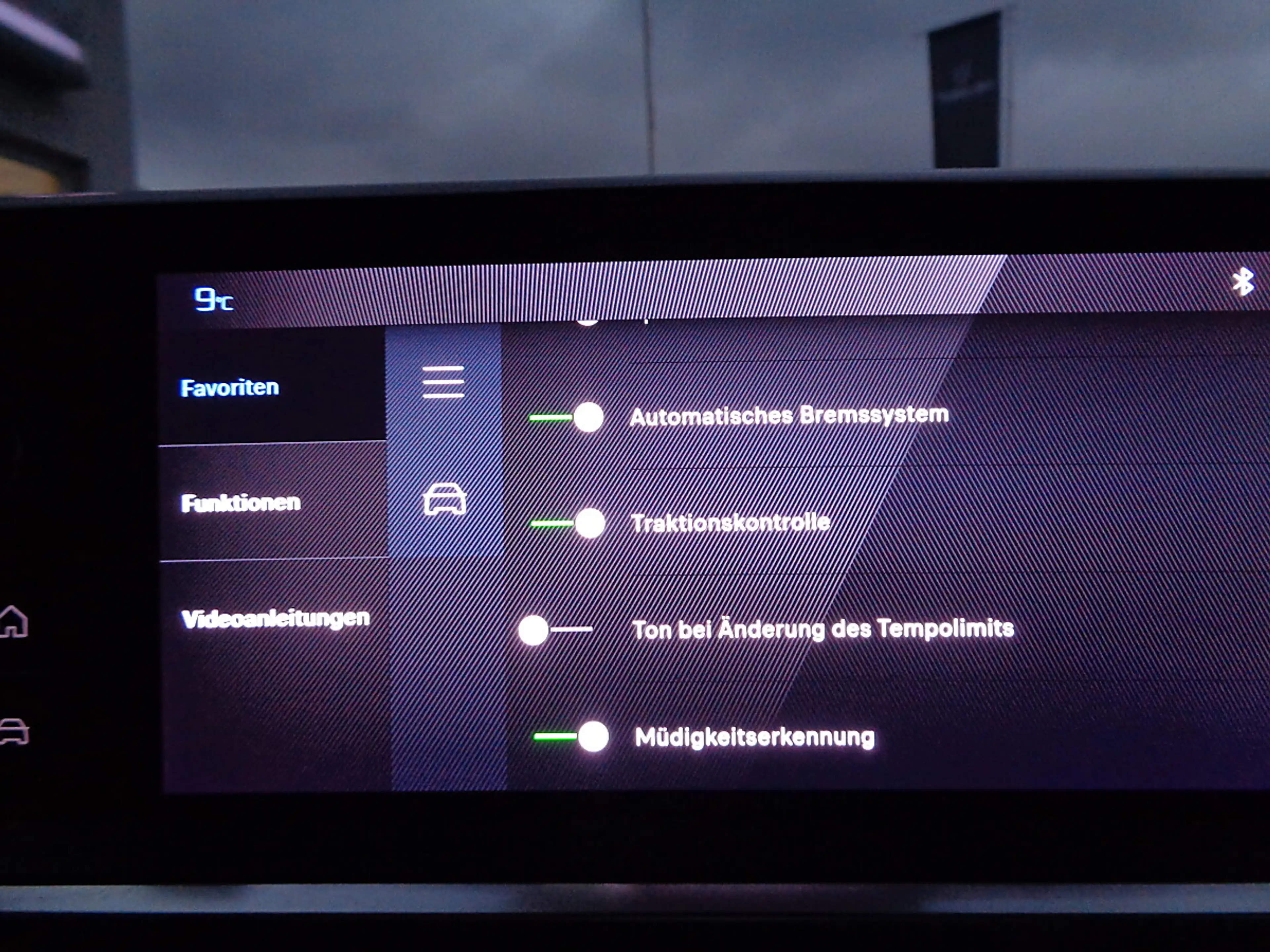 Peugeot Traveller Business BlueHDi 180 Lang EAT8 9-Sitzer Diesel — photo 10