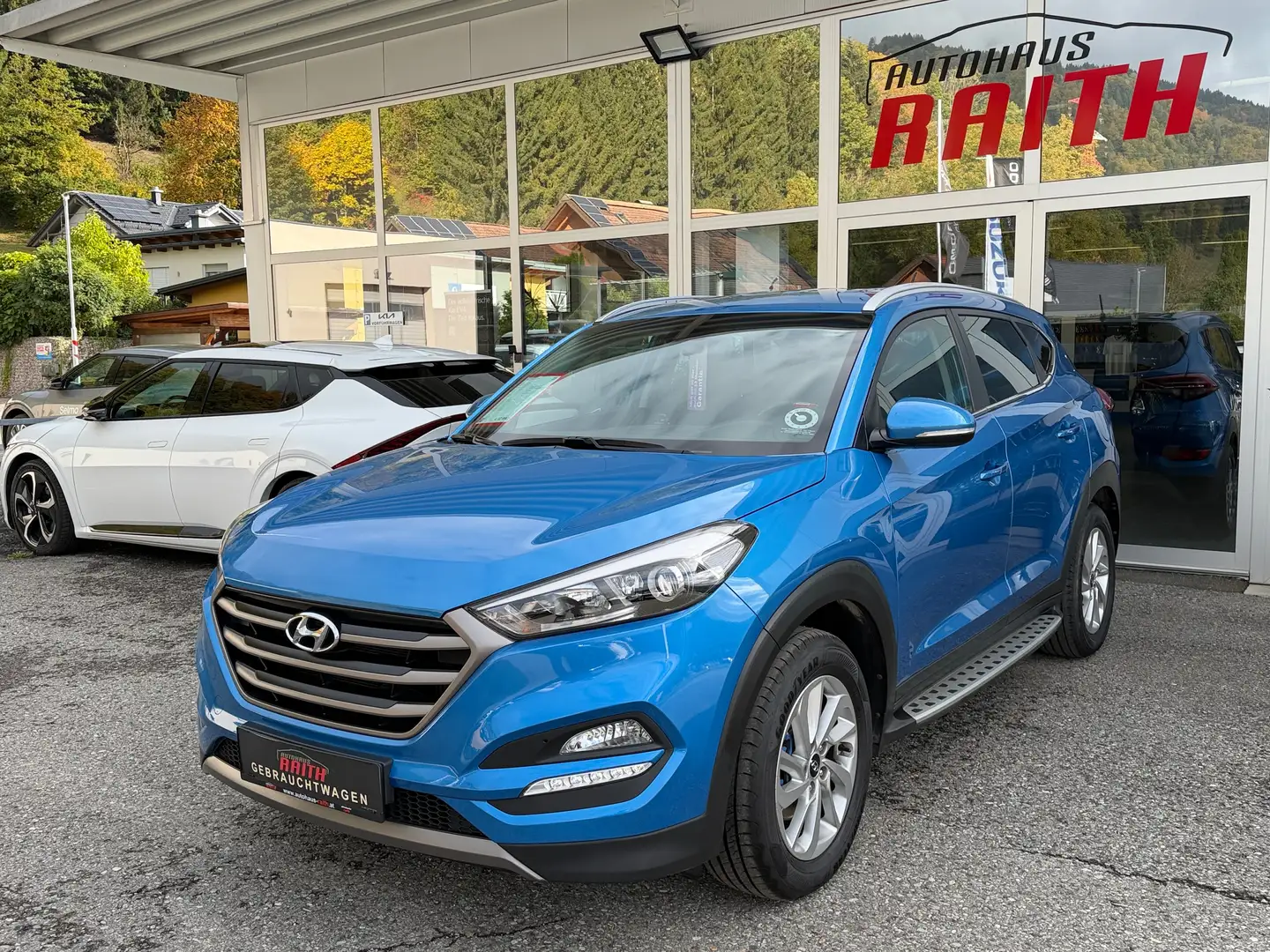 Hyundai TUCSON 1,7 CRDI DPF Premium 2WD Blau - 1