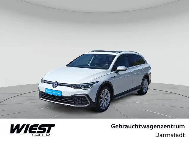 Volkswagen Golf main image