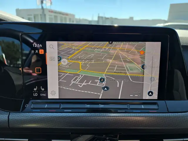 Volkswagen Golf view 18