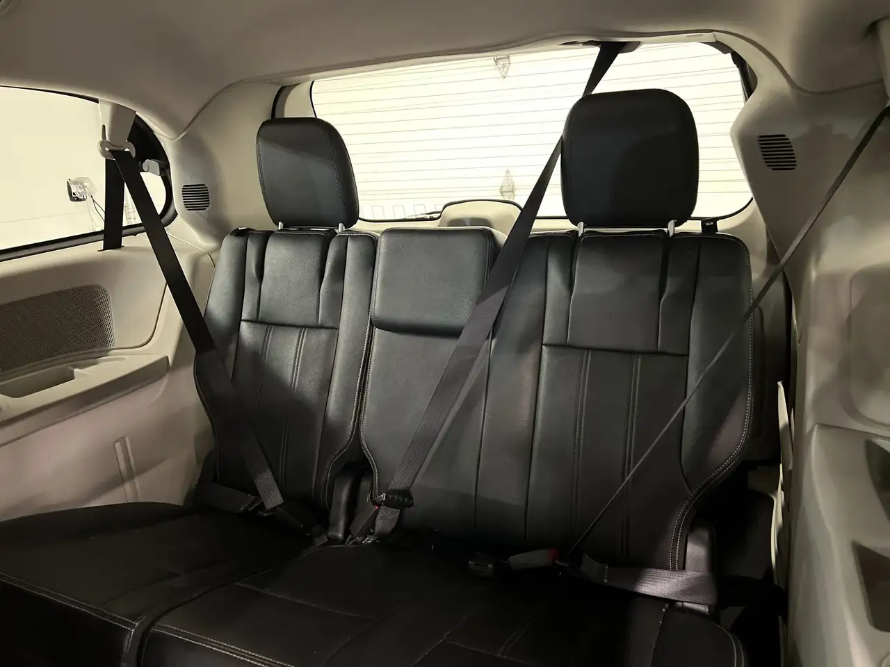 Dodge Grand Caravan снимка Dodge Grand Caravan