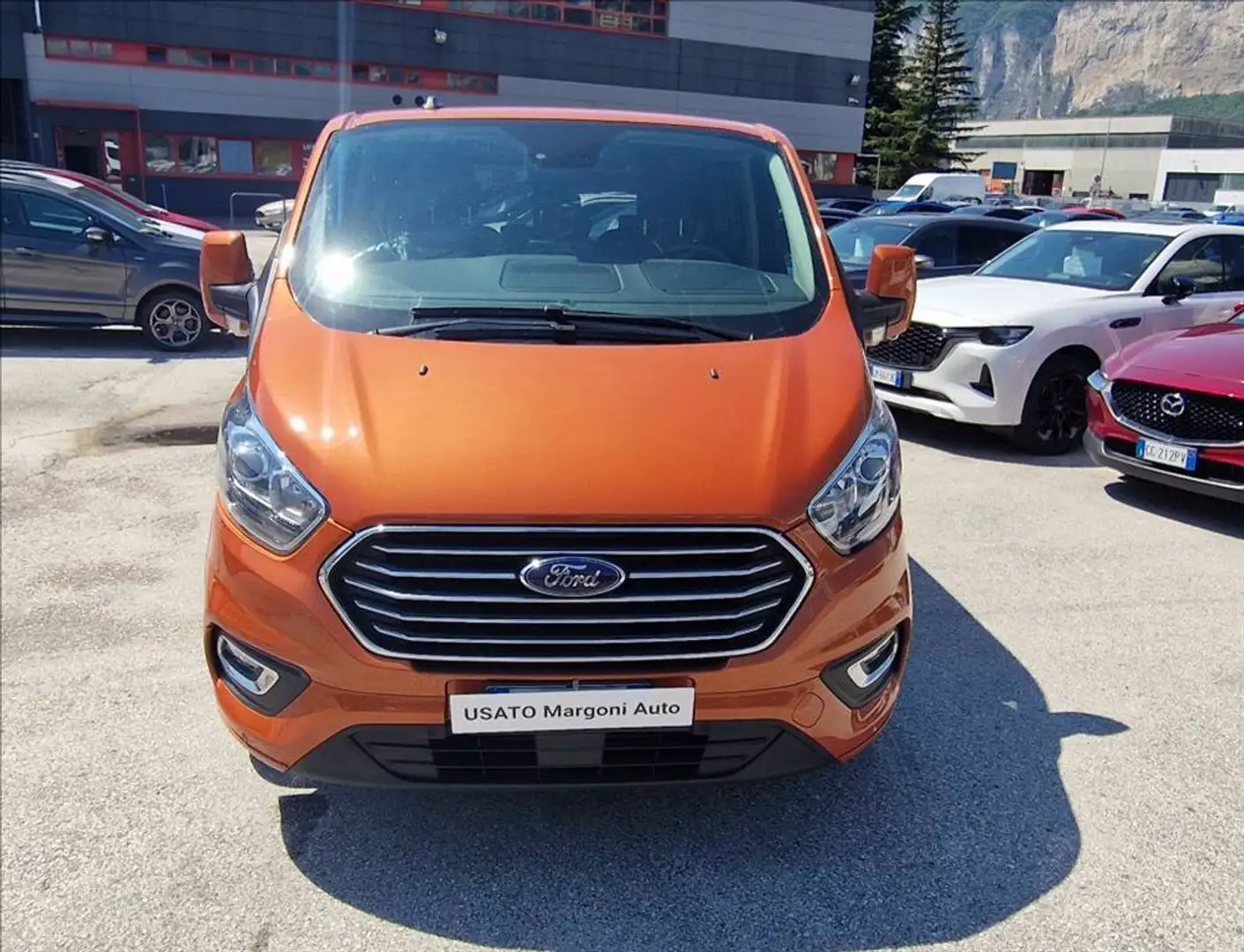 Ford Tourneo Custom 320 2.0 tdci 150cv Titanium L2H1 E6.2 Orange - 2