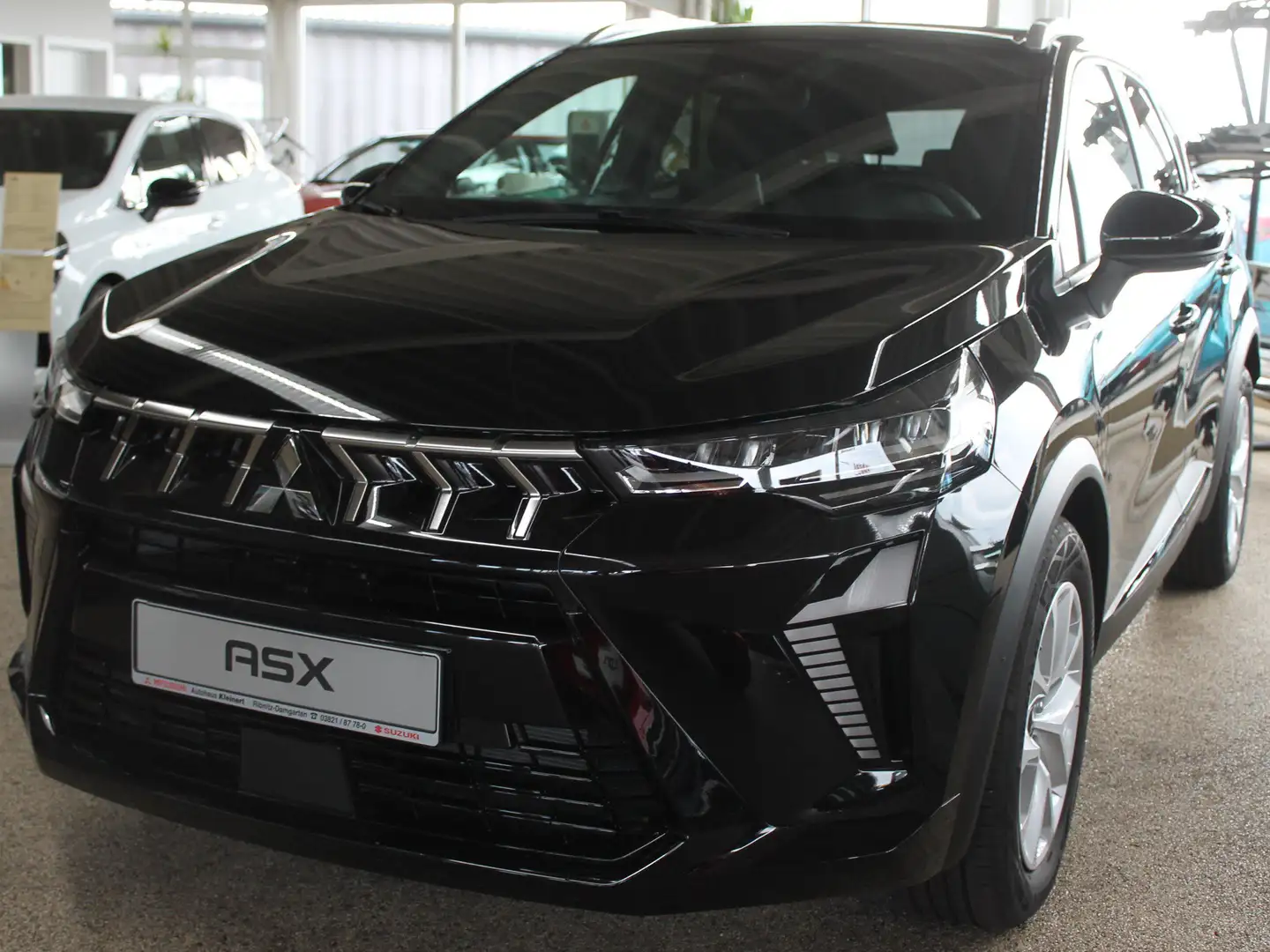 Mitsubishi ASX PLUS 1.3 T-Benziner 7-DCT Noir - 2