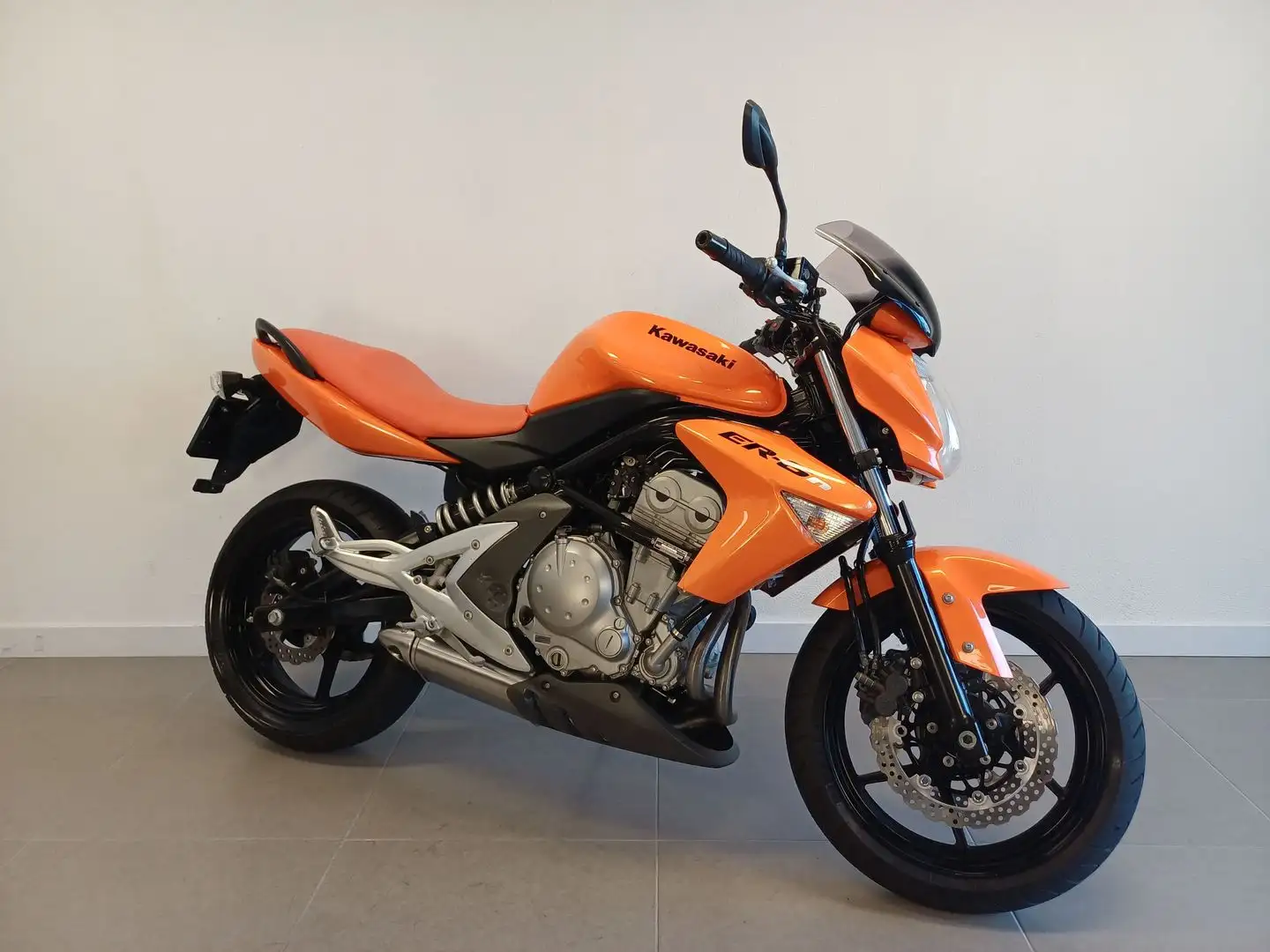 Kawasaki ER - 6 N Oranje - 2