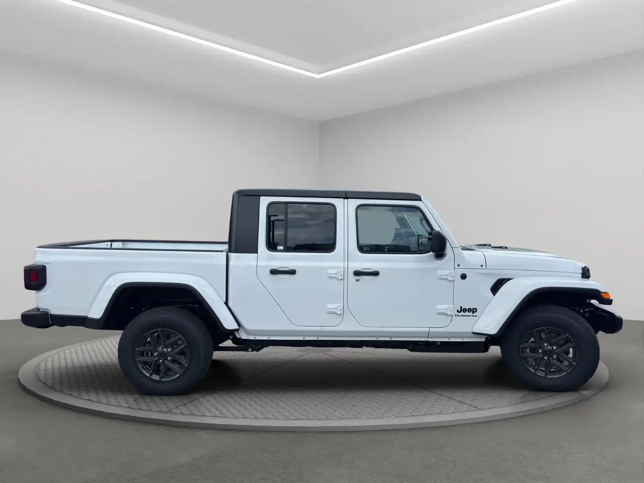 Jeep Gladiator снимка Jeep Gladiator