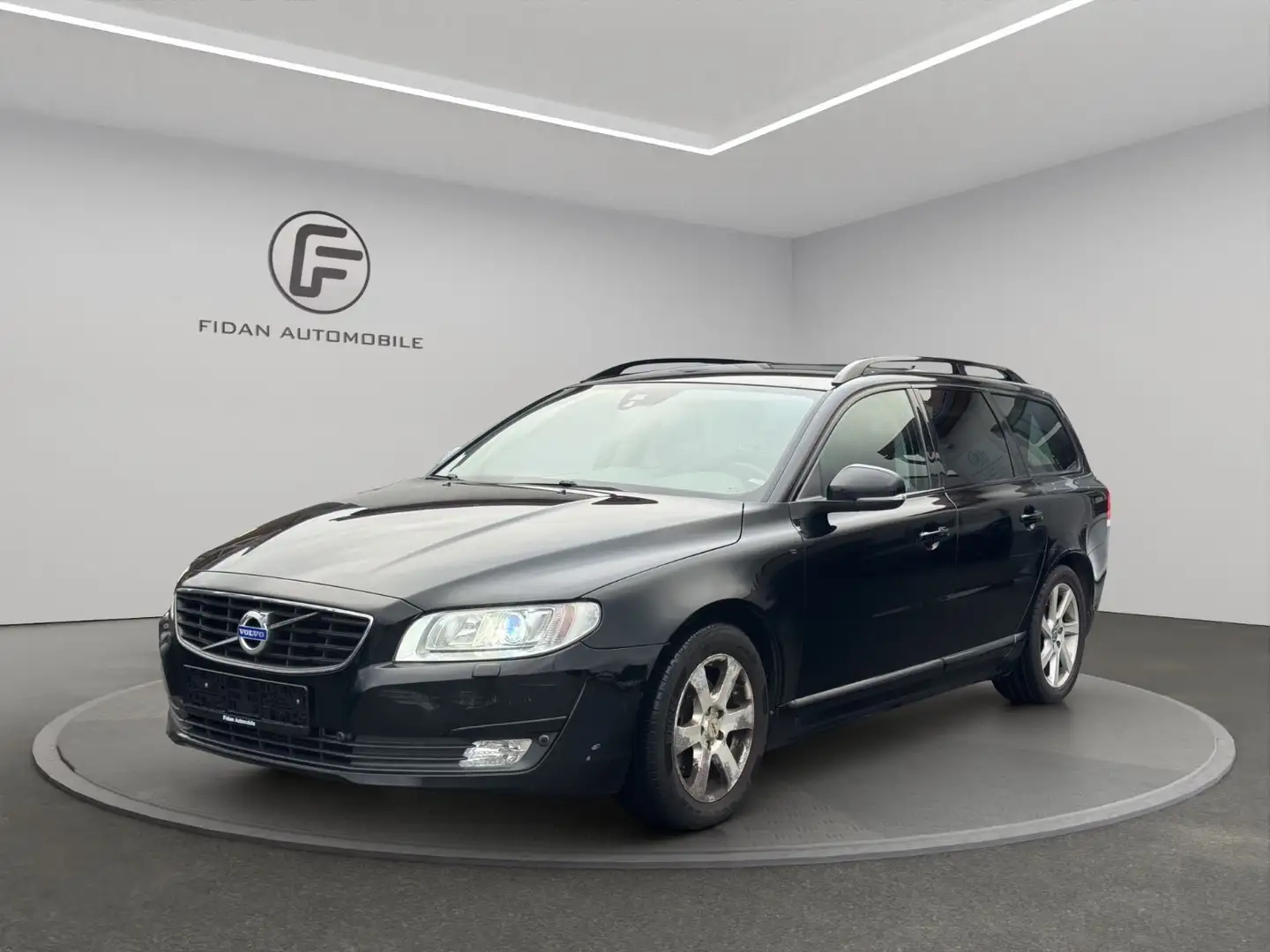 Volvo V70 Kombi Black Edition*Xenon*Leder*Navi*PDC*SHZ Černá - 1