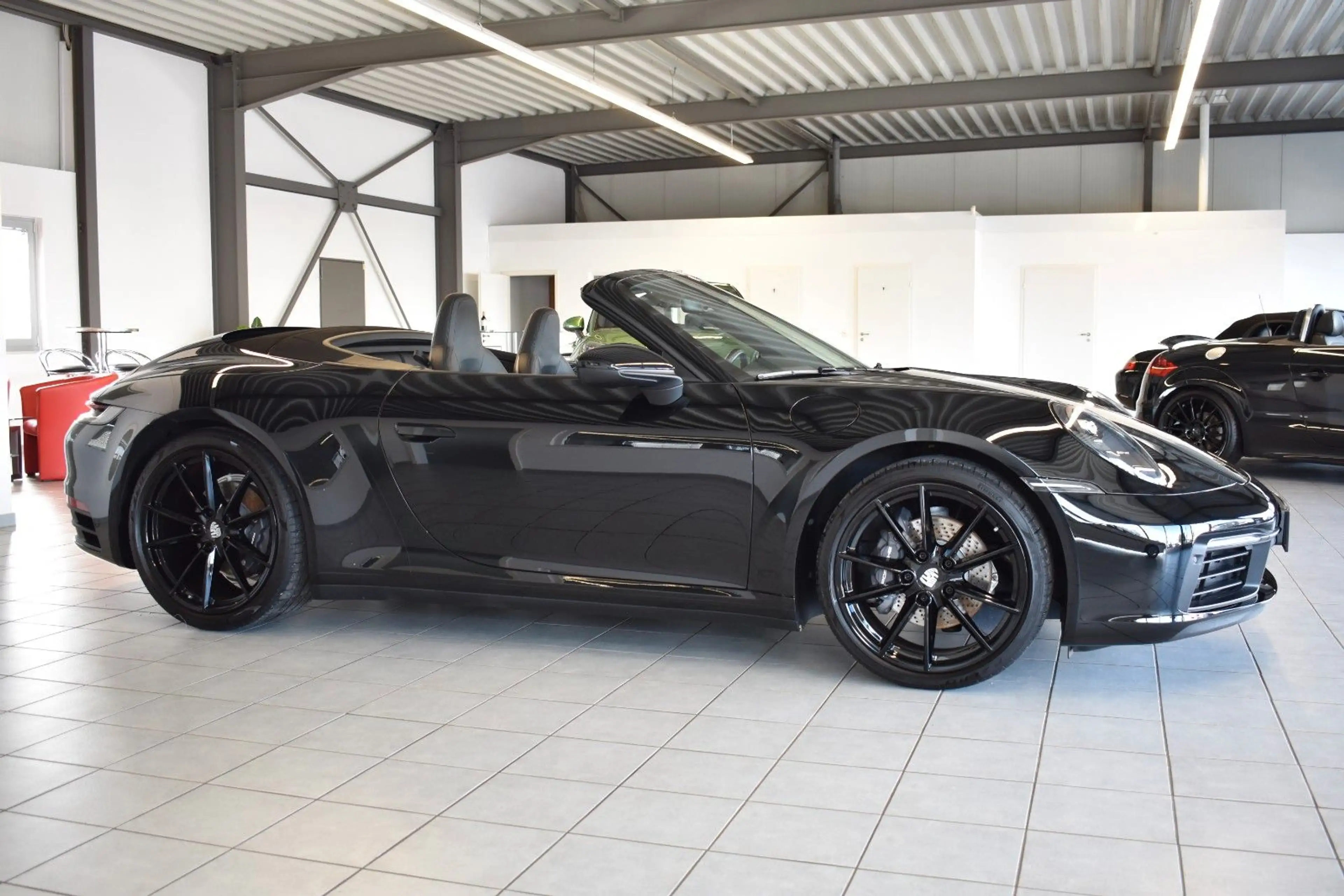 Porsche 992 — photo 13