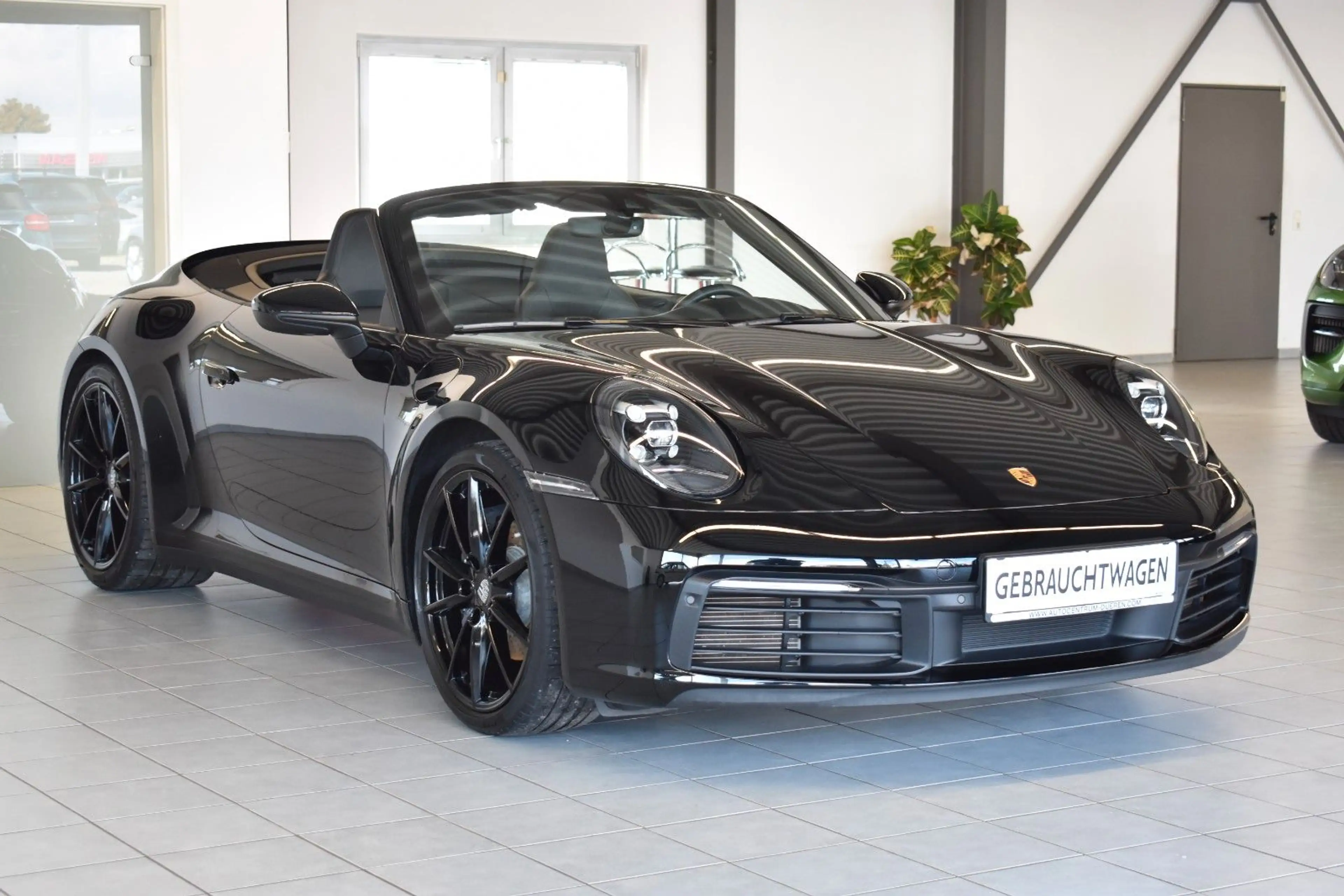 Porsche 992 — photo 3