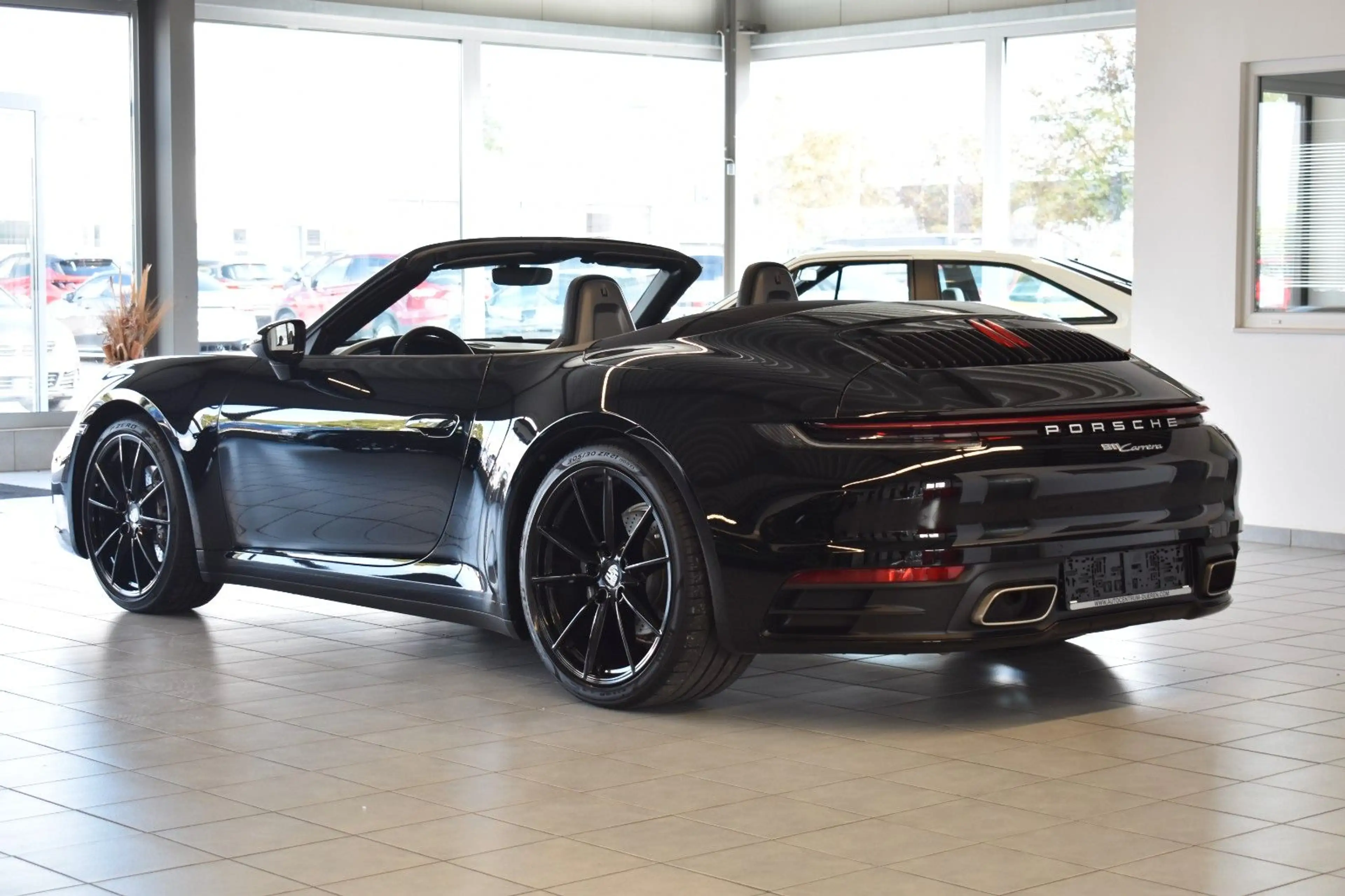 Porsche 992 — photo 8