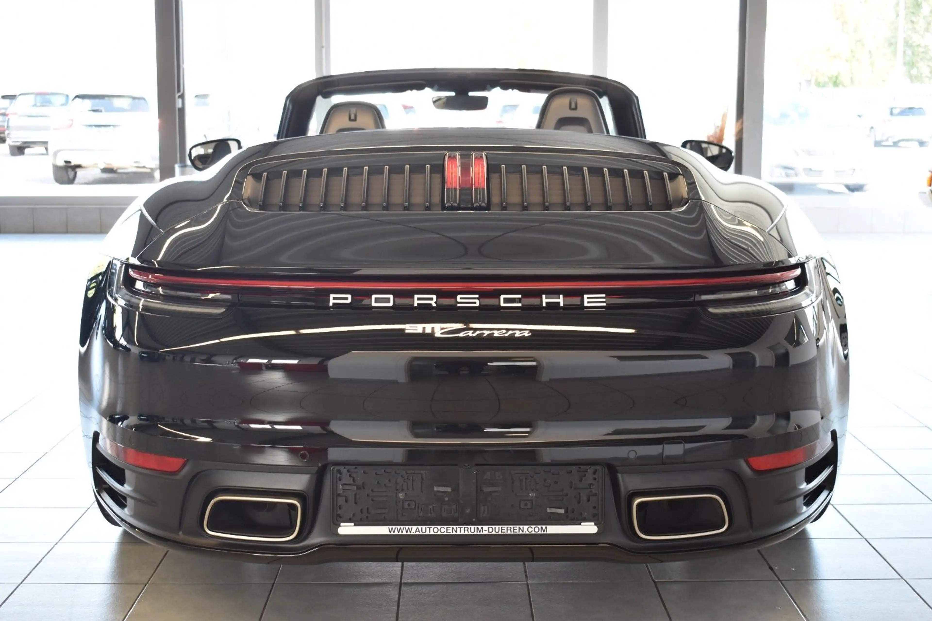 Porsche 992 — photo 10