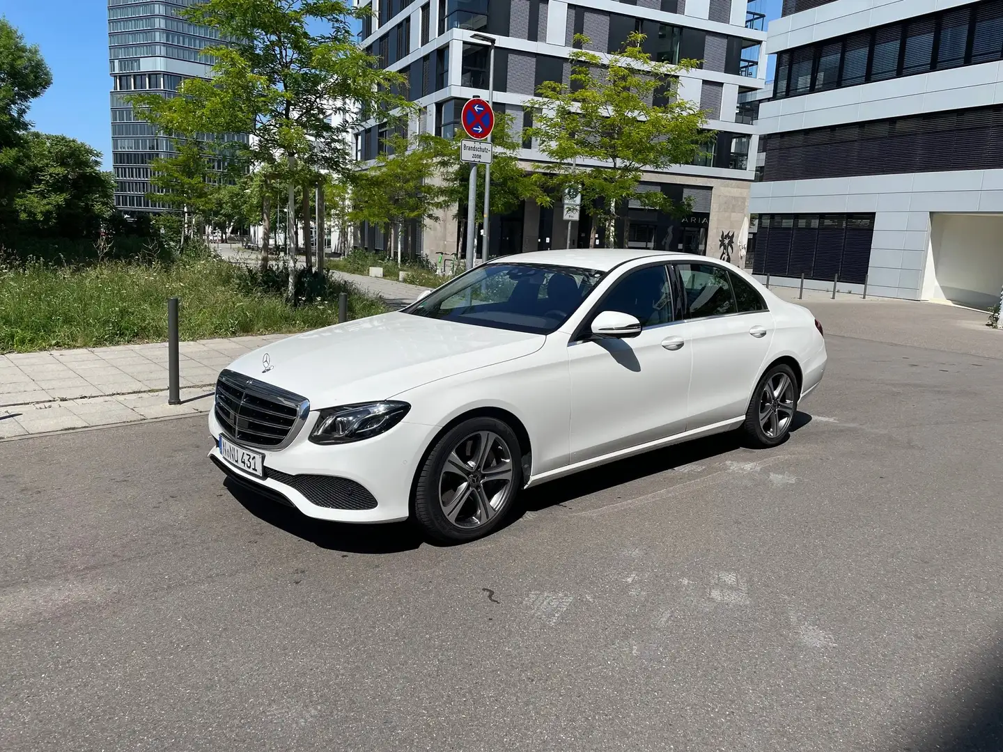 Mercedes-Benz E 350 E 350 d 9G-TRONIC Weiß - 1