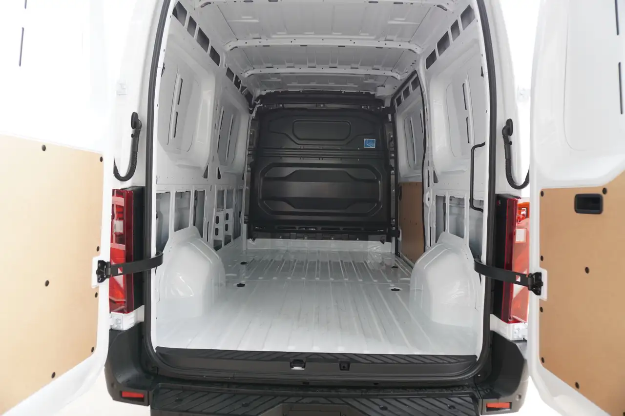 Renault Master 2026 — фото 12